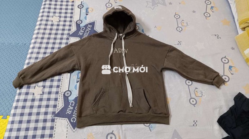 Áo Holding năm sai L