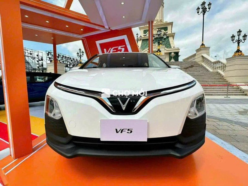 VF 5 TRẢ TRƯỚC OĐỒNG, BAO HỒSƠ- FULL QUÀ,GIAO NGAY