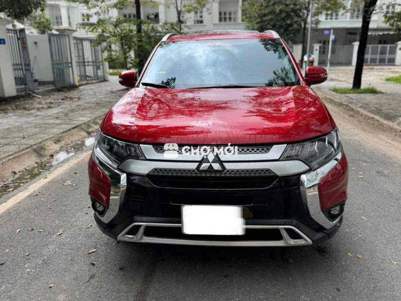 Mitsubishi Outlander 2.0CVT Premium sản xuất 2021