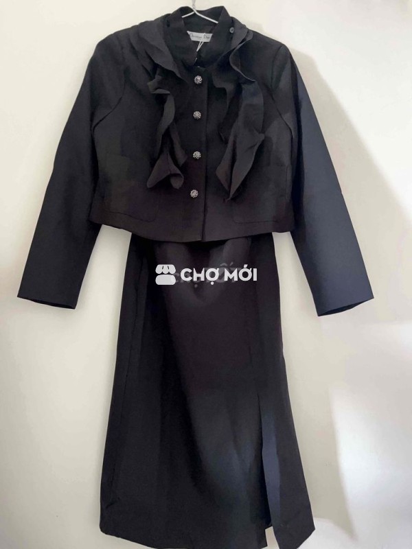 Set khoác + váy đen Dior new