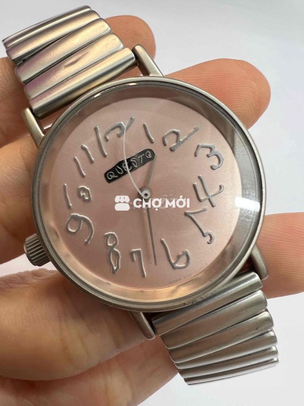 Đồng hồ Hiệu Questq nhật