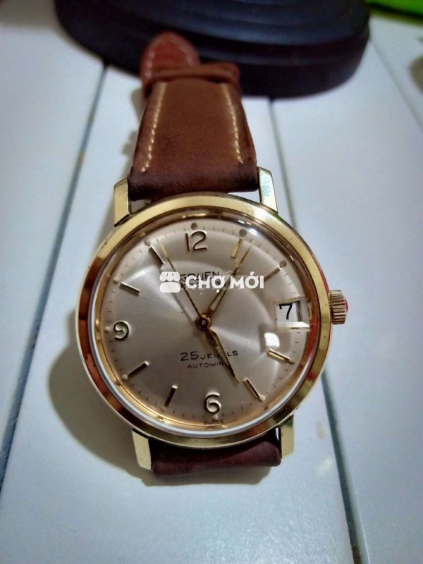 Đồng hồ tự động hiệu GRUEN cổ xưa của Thụy sỹ.