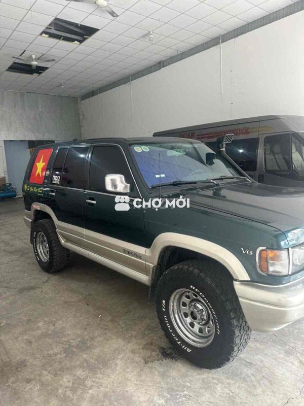 Isuzu Trooper xe cực mới 2 cầu xe giọn chơi tâm h