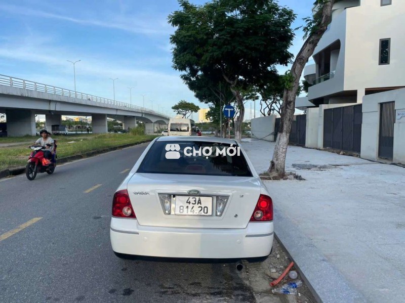 Bán Ford Laser siêu đẹp đời 2004 số tự động