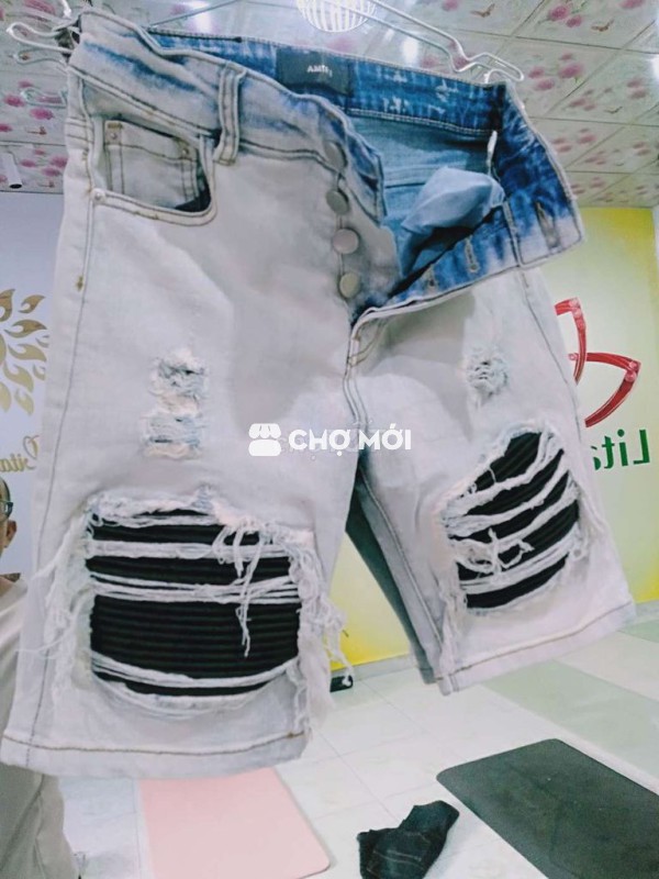 Quần short size 28 29