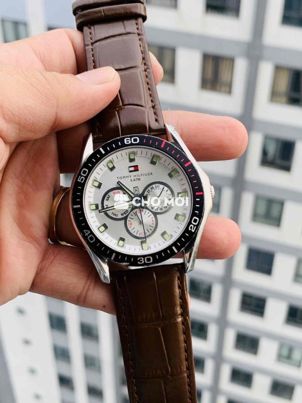 đồng hồ Tommy Nhật chạy full kim lịch zin keng
