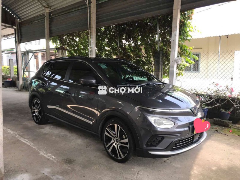 Cần tiền nên bán xe oto Vinfast E34 đời cuối 2022