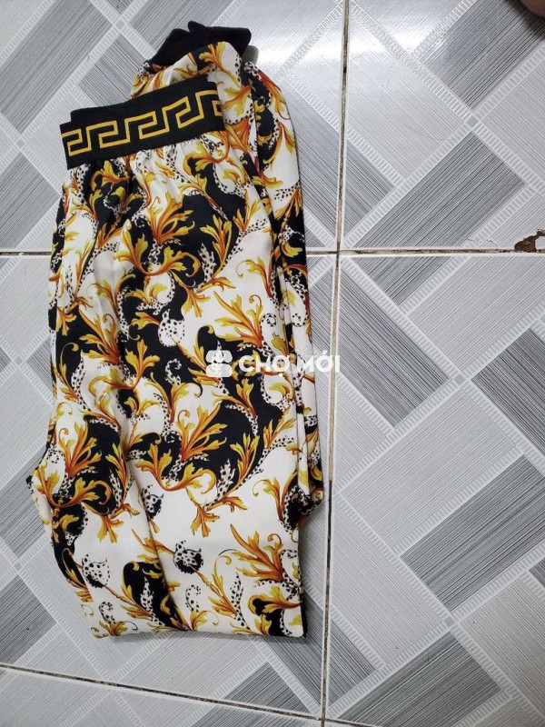 Cuối năm soạn tủ quần áo