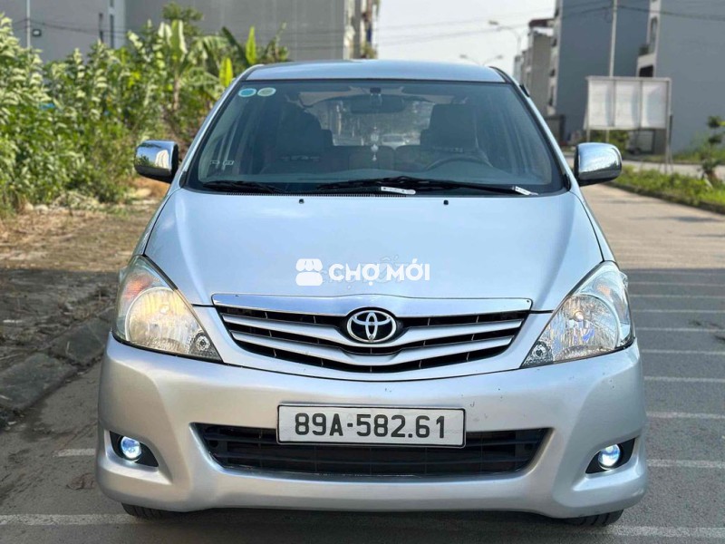 Toyota Innova 2009 G - 35489 km