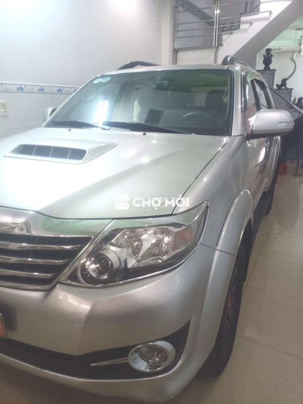 Toyota Fortuner 2015 2.5G 4x2 - 95000 km