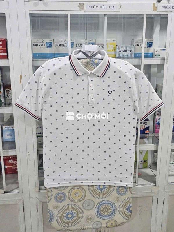 Áo thun Polo Trade mark màu trắng phối họa tiết