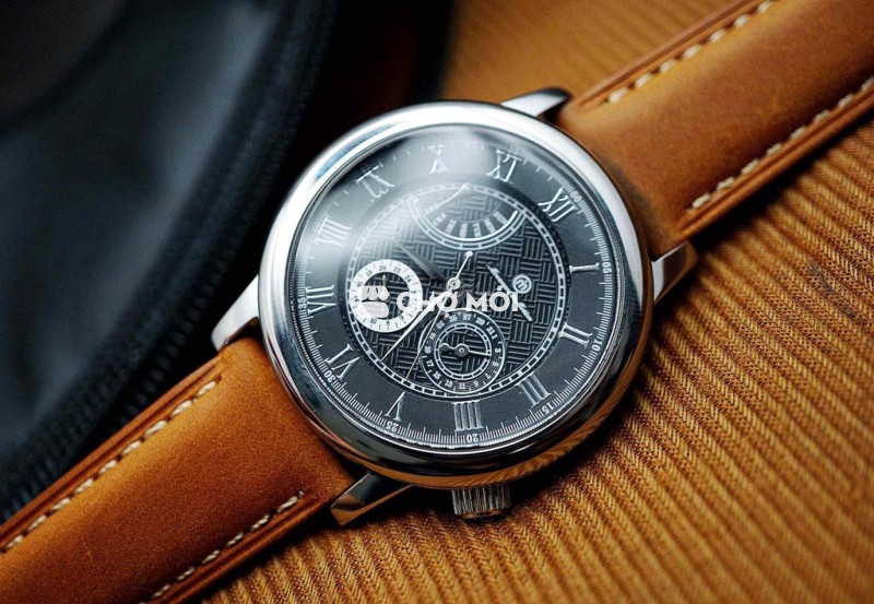 Đồng Hồ Movement in Motion Triple Calendar 41mm