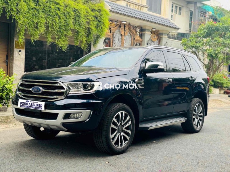 Ford Everest Titanium 4x4 2020 màu Xanh Đen 87k km