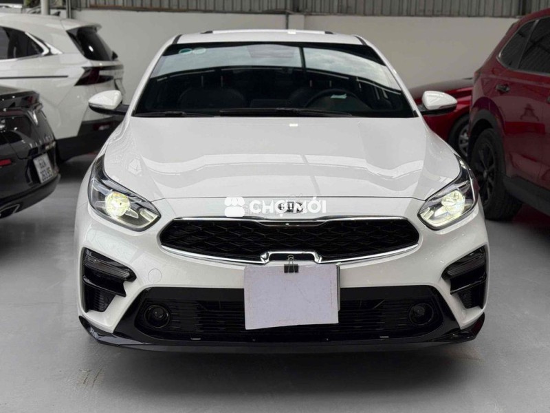 Kia Cerato 2021 2.0 AT PREMIUM - 24000 km