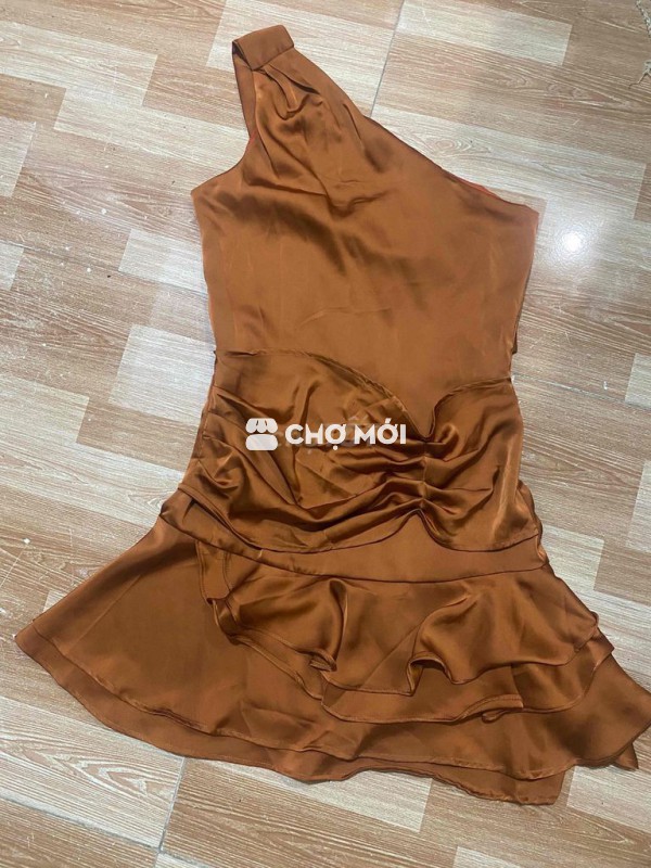 Đầm nữ vải một vai màu nâu