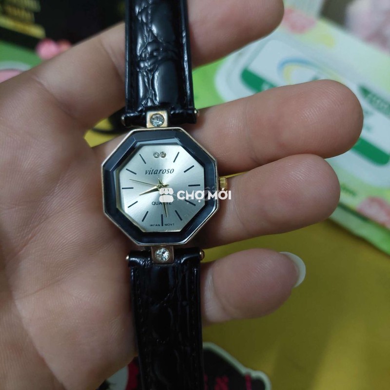 Đồng hồ đeo tay Vitaroso Nữ Dây da Đen