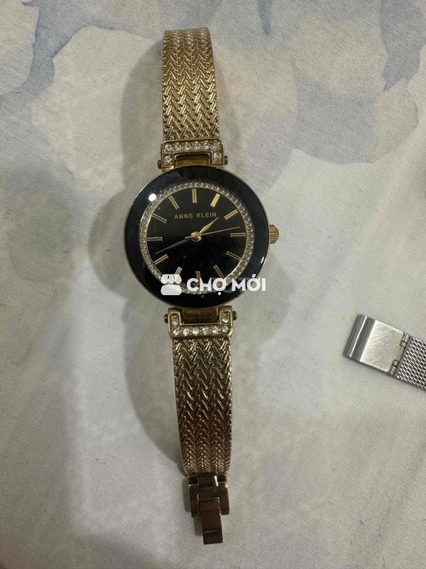 Đồng hồ đeo tay Anne Klein Nữ Kim loại