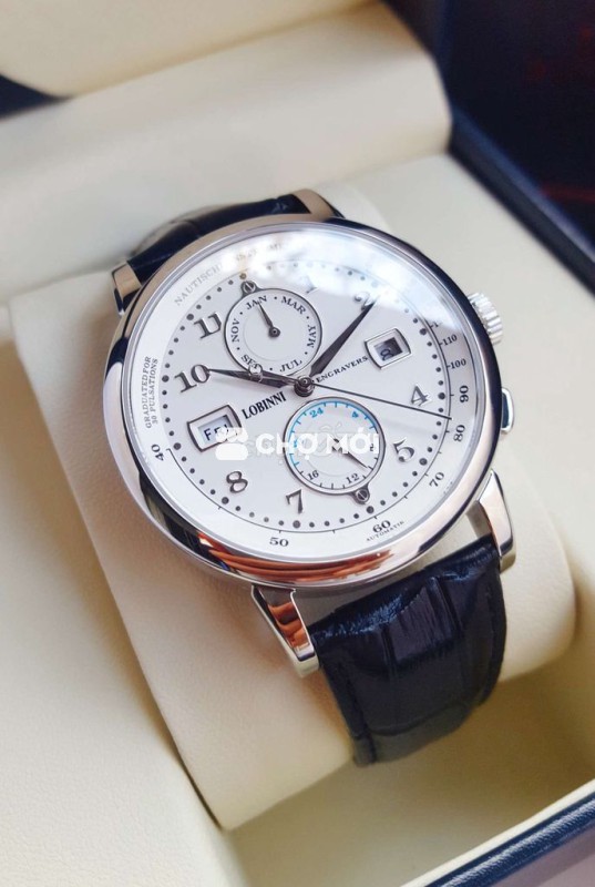 Đồng Hồ Cơ Thụy Sỹ Cực Hiếm Hàng Store Nguyên Tem