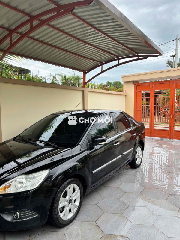 Ford Focus 2011 2.0 AT Ghia - 128000 km