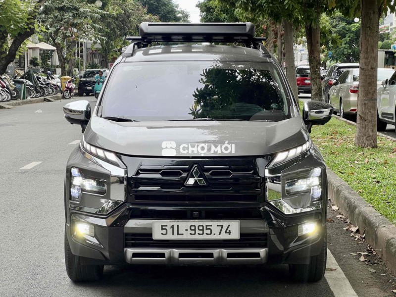 Xpander Cross ĐK 6/2025 lên gần 100tr đồ chơi