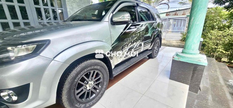 Toyota Fortuner 2015 Xăng Tự động 100000 km Bạc
