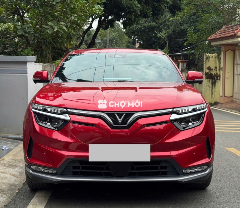 VinFast VF8 2025 Plus - 14000 km