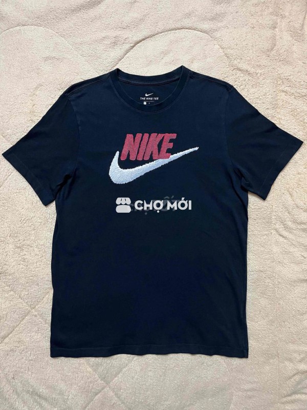 áo NIKE chính hãng size L mới 95%