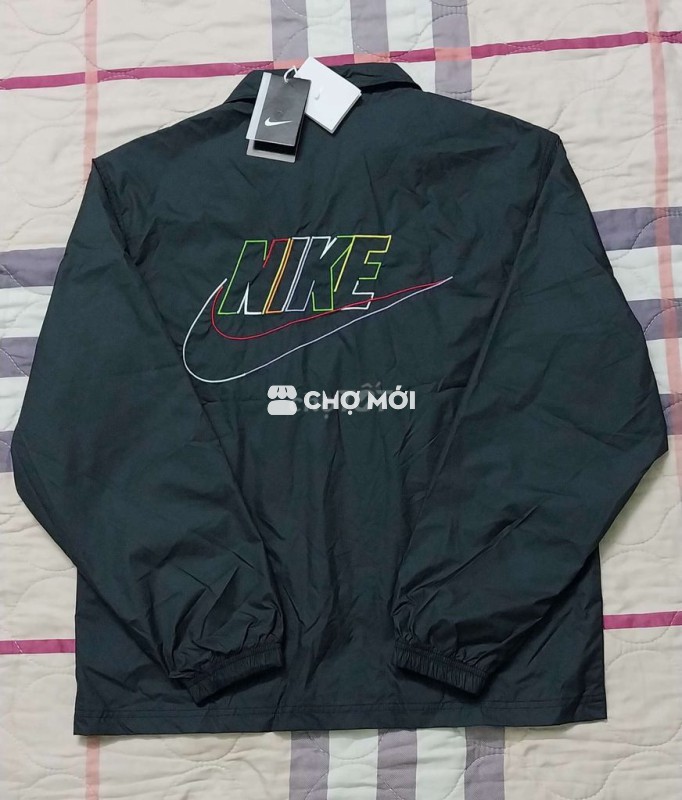 Áo khoác Nike gửi về sezi M (62/67kg)