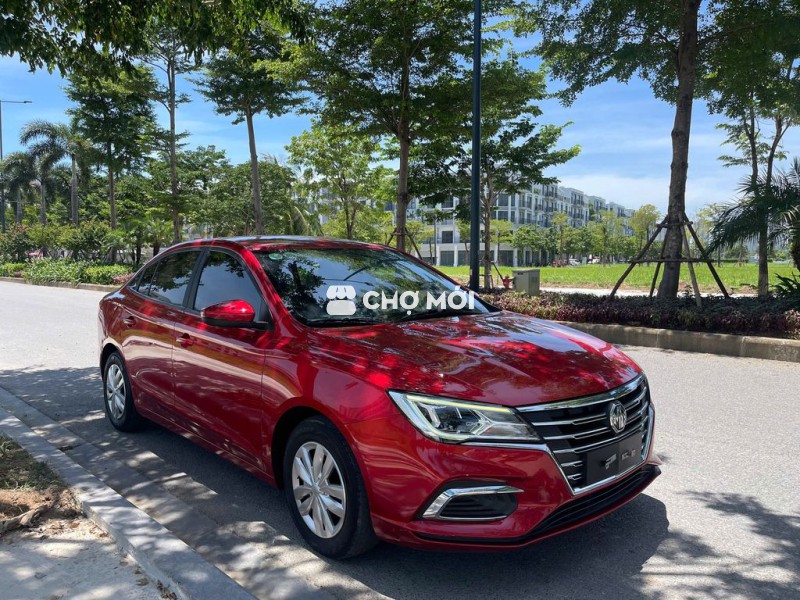 MG5 2023 MT số sàn màu đỏ