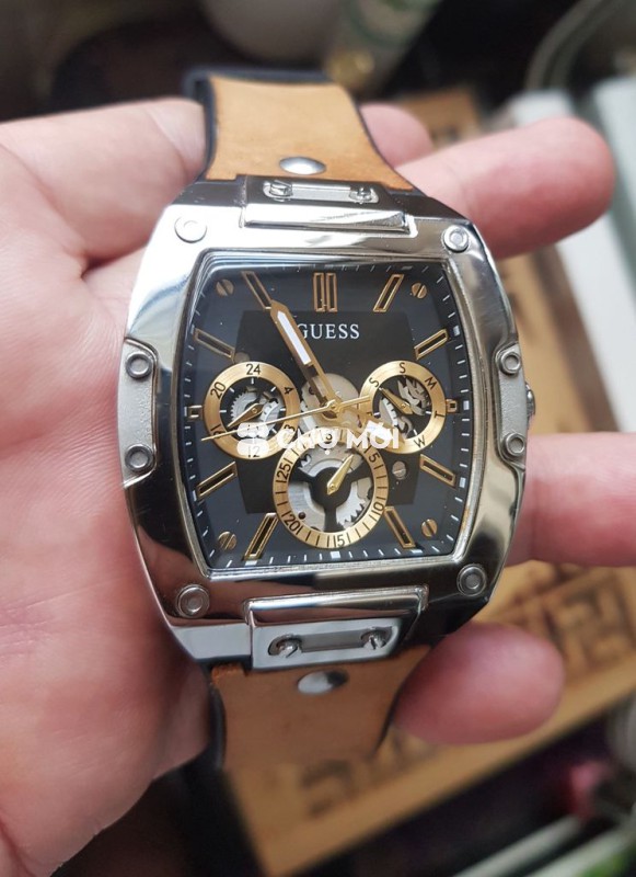 GUESS quartz 6 kim  hoạt động full Nhật Bản