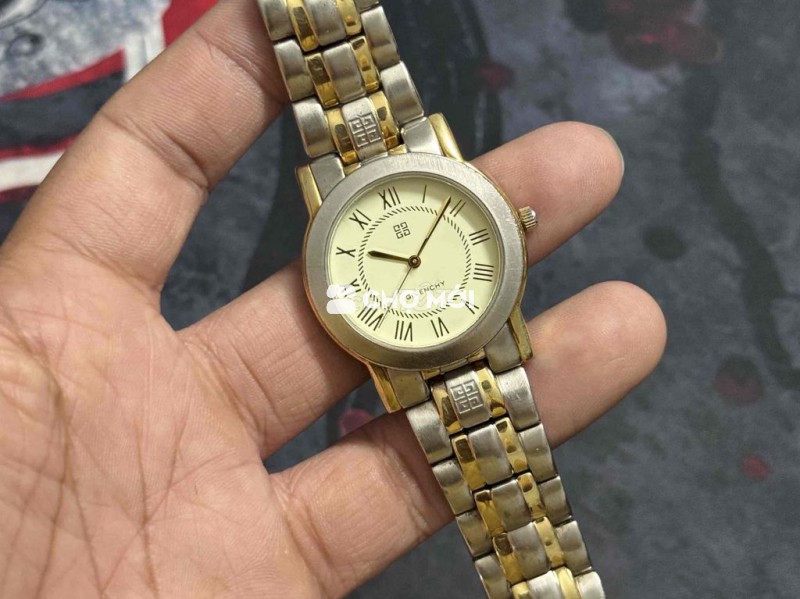 Đồng hồ Givenchy
