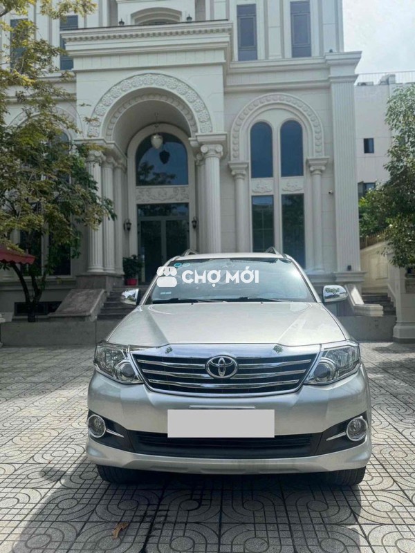 Toyota Fortuner 2015 2.7V 82000 km