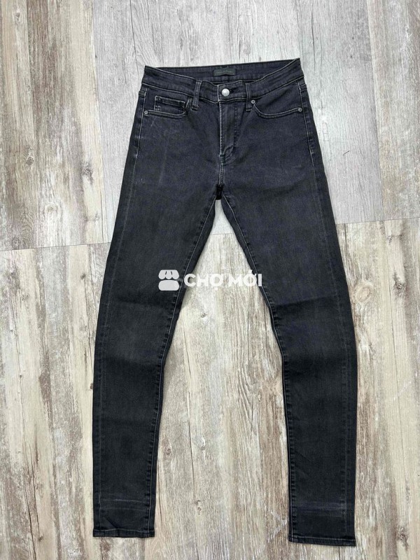 Uniqlo.    Jeans      Sz. 28