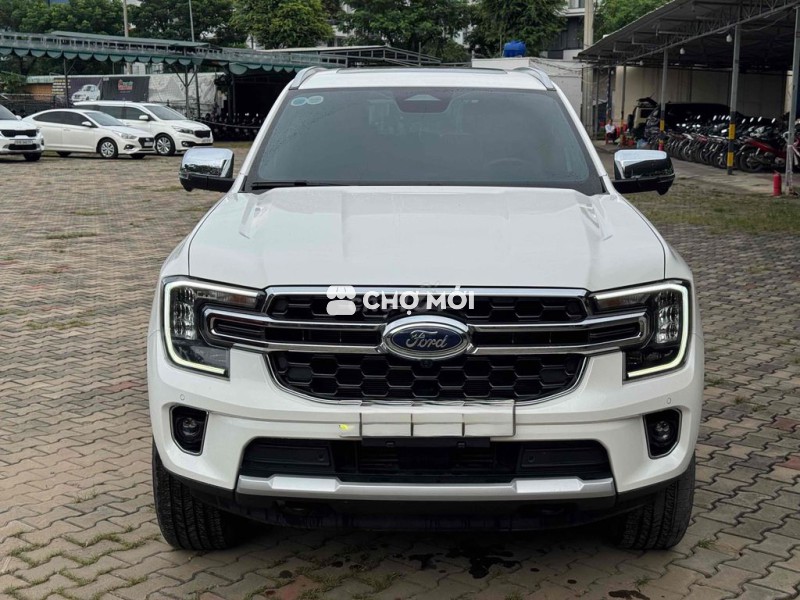 Ford Everest 2024 Titanium 1 Cầu 26.000 km