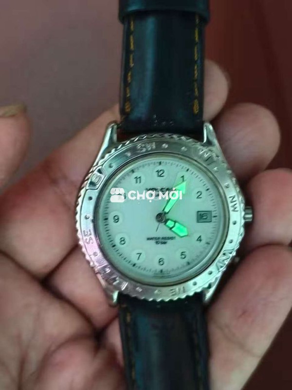 Đồng hồ nhật qua sử dụng