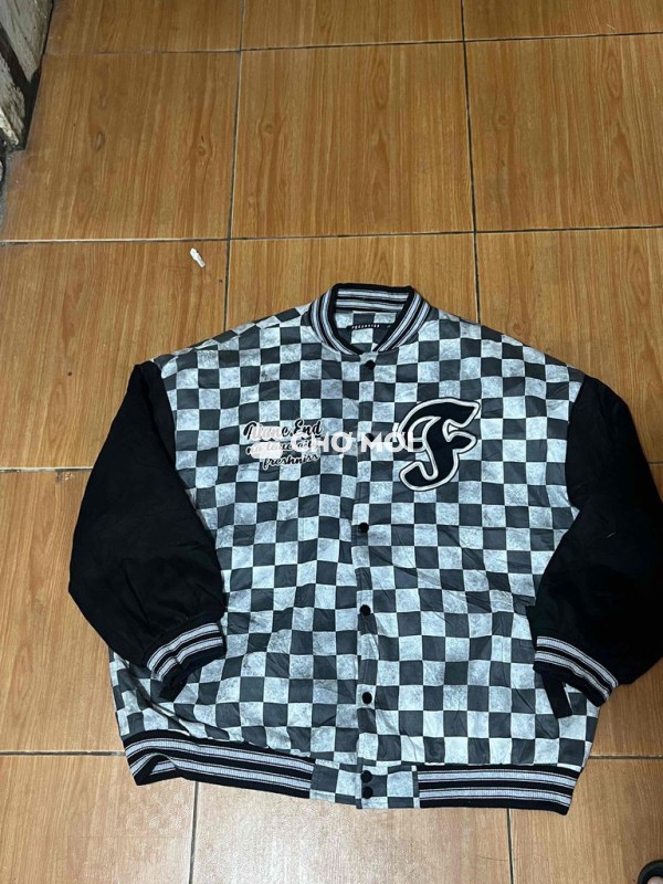 Áo khoác bomber bao dày và ấm