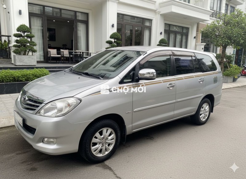 Toyota Innova 2010 V số tự động BSTP,xe GIA ĐÌNH