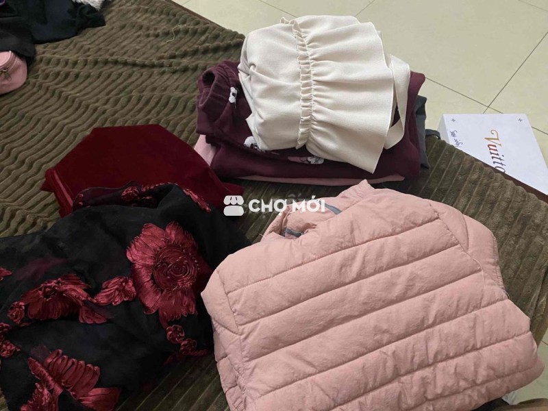 đồ bé và nữ,đọc mô tả giúp e ạ