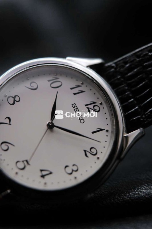 Đồng hồ Seiko số học trò thanh lịch nhẹ nhàng