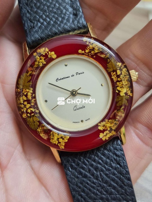 Đồng hồ đeo tay Nữ Vàng Niềng Hoa Đỏ Mới