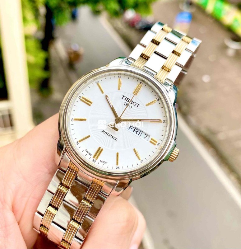 Mặt hơi xấu để ae giá tốt