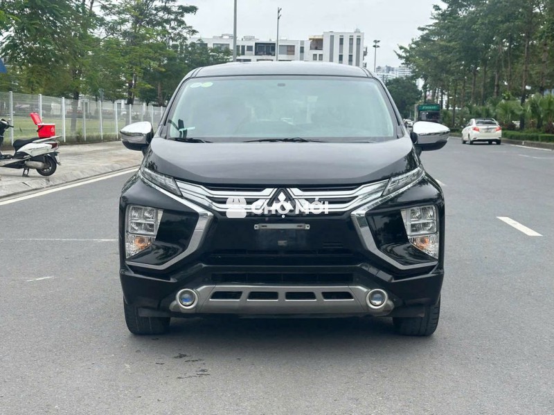 Mitsubishi Xpander AT 2021 màu đen