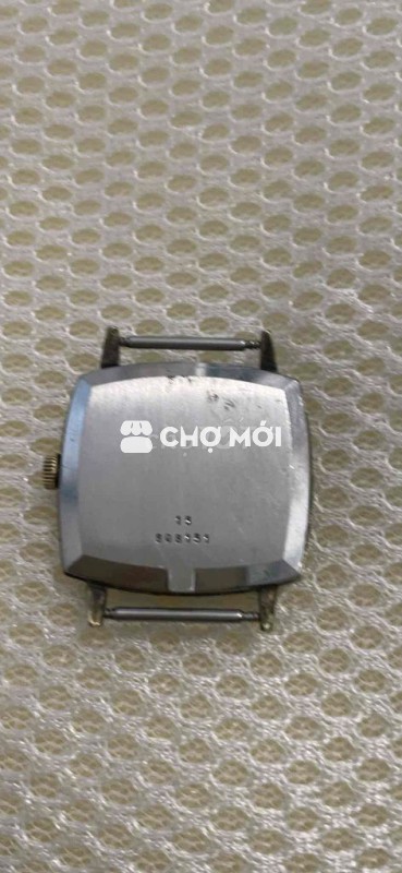 Đồng hồ Longines kim loại vàng cổ điển