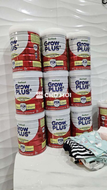 Sữa hộp grow plus Đỏ cho bé 2 tuổi