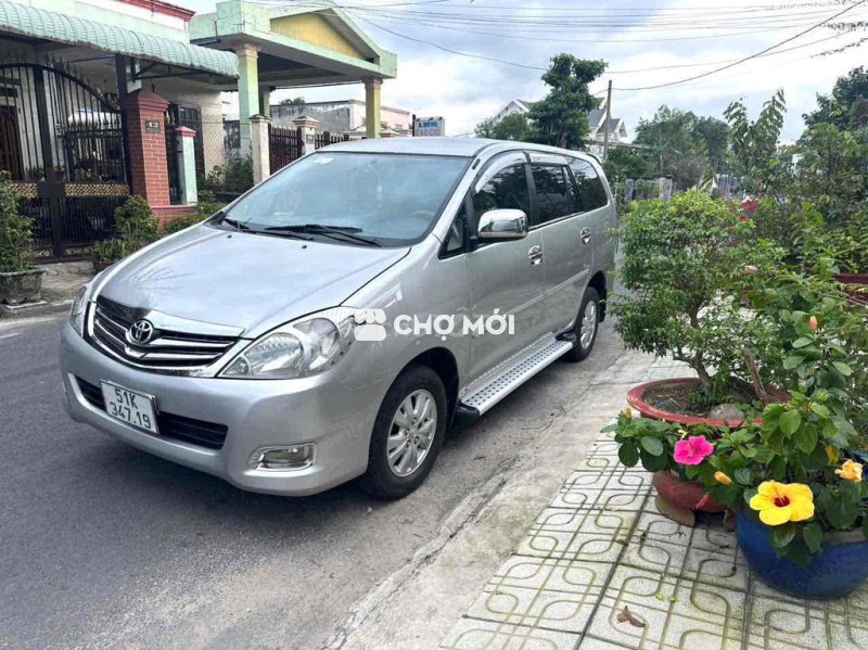 Toyota Innova 2009 G Bạc