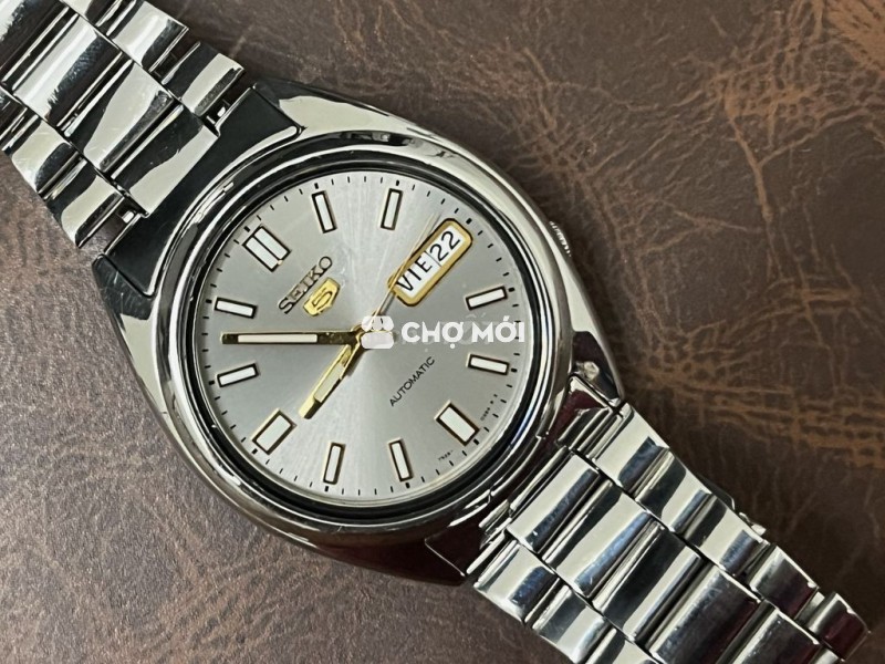 Đồng hồ đeo tay Seiko 5 Thép không gỉ Bạc