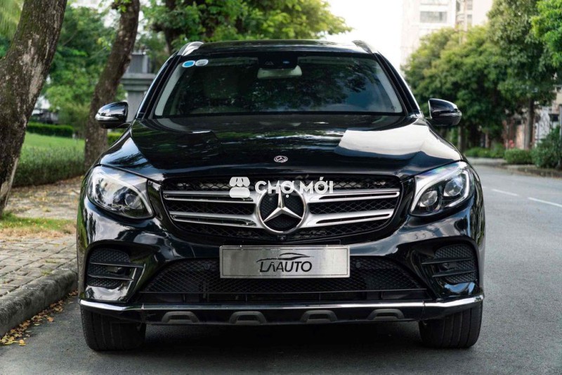 LONG ANH AUTO về Mercedes GLC300 4Matic model 2018