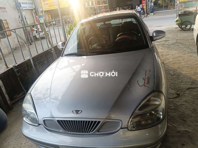 Daewoo Nubira II Bạc 5 chỗ