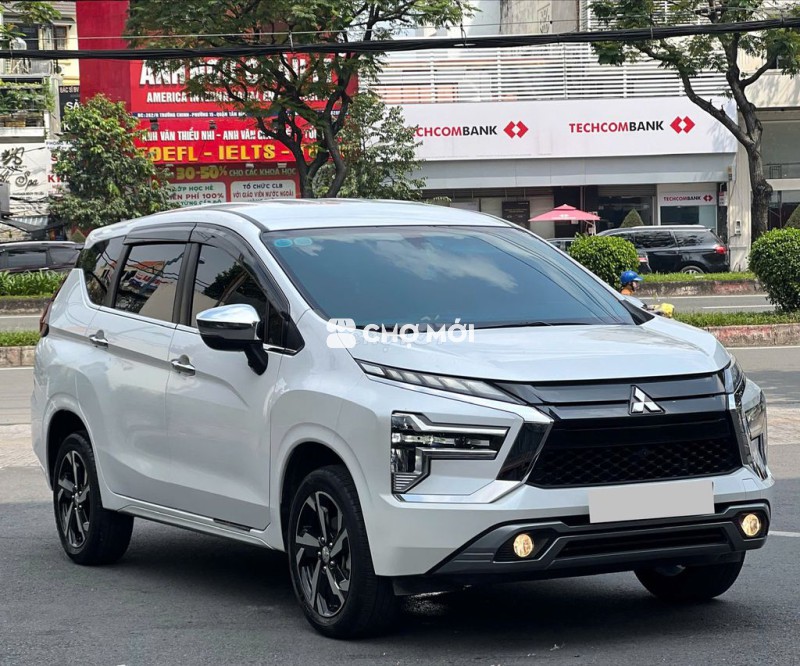 Mitsubishi Xpander 2023 Premium lướt chính hãng
