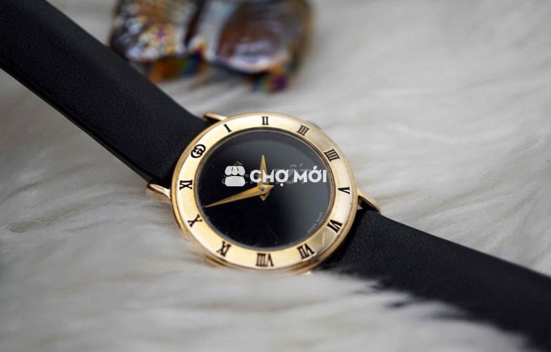 Đồng hồ đeo tay Gucci Vintage Classic Nữ